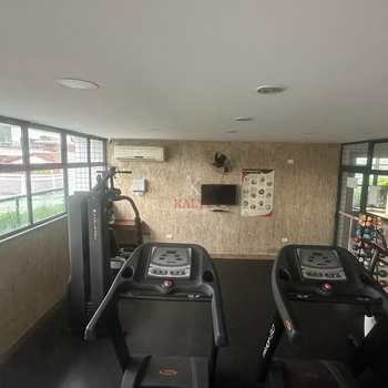 Apartamento em Praia Grande, bairro Guilhermina