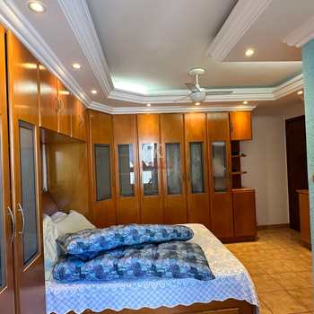 Apartamento em Praia Grande, bairro Guilhermina