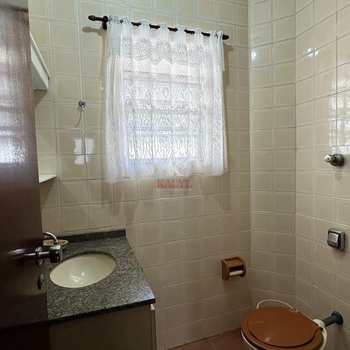 Apartamento em Praia Grande, bairro Guilhermina