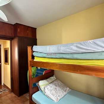 Apartamento em Praia Grande, bairro Guilhermina