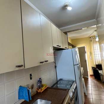 Apartamento em Praia Grande, bairro Guilhermina