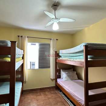 Apartamento em Praia Grande, bairro Guilhermina