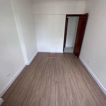 Apartamento em Praia Grande, bairro Guilhermina