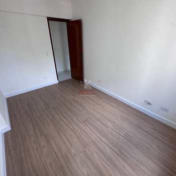 Apartamento em Praia Grande, bairro Guilhermina