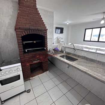 Apartamento em Praia Grande, bairro Guilhermina