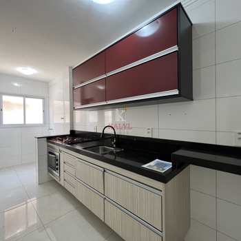 Apartamento em Praia Grande, bairro Guilhermina