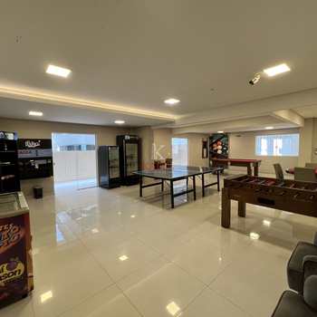 Apartamento em Praia Grande, bairro Guilhermina