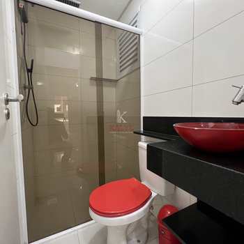 Apartamento em Praia Grande, bairro Guilhermina