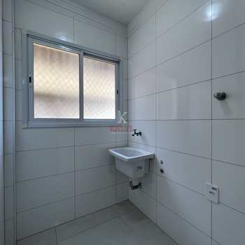 Apartamento em Praia Grande, bairro Guilhermina