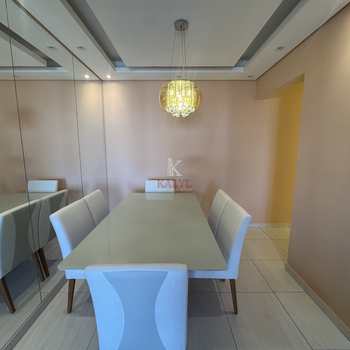 Apartamento em Praia Grande, bairro Guilhermina