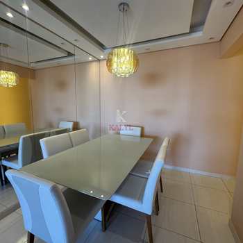 Apartamento em Praia Grande, bairro Guilhermina