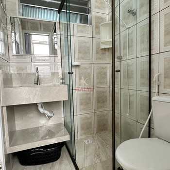 Apartamento em Praia Grande, bairro Guilhermina