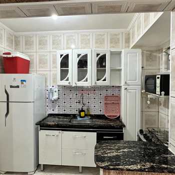 Apartamento em Praia Grande, bairro Guilhermina