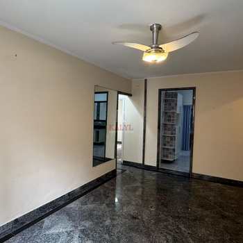 Apartamento em Praia Grande, bairro Guilhermina