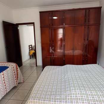 Apartamento em Praia Grande, bairro Guilhermina