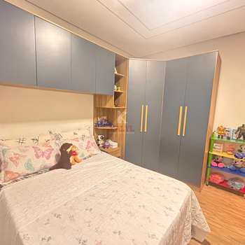 Casa em Praia Grande, bairro Tupi