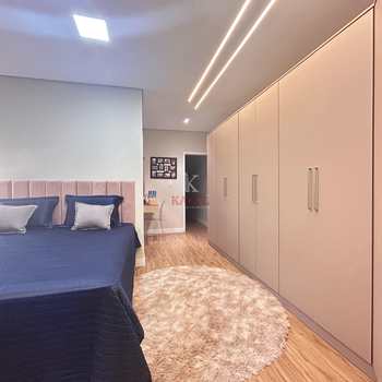 Casa em Praia Grande, bairro Tupi
