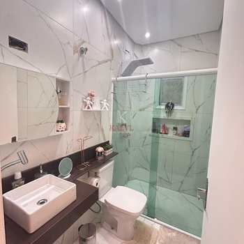 Casa em Praia Grande, bairro Tupi