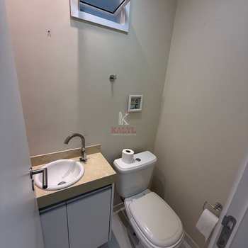 Apartamento em Praia Grande, bairro Guilhermina