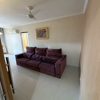 Apartamento em Praia Grande, bairro Guilhermina