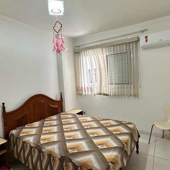 Apartamento em Praia Grande, bairro Guilhermina