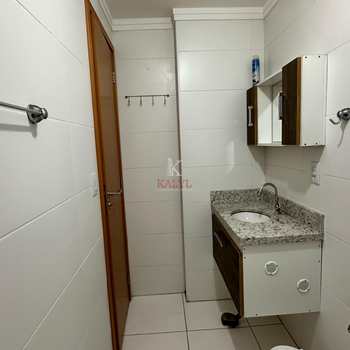 Apartamento em Praia Grande, bairro Guilhermina