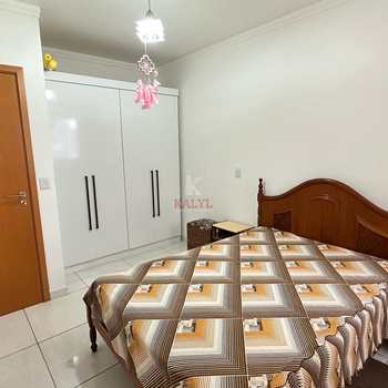 Apartamento em Praia Grande, bairro Guilhermina