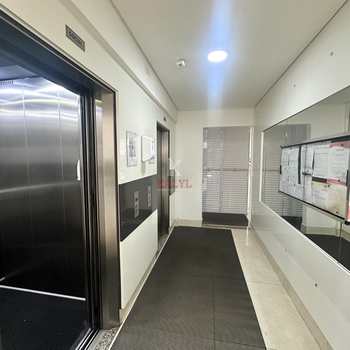 Apartamento em Praia Grande, bairro Guilhermina