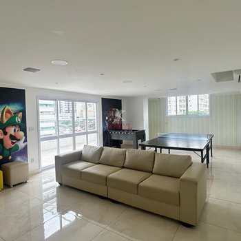 Apartamento em Praia Grande, bairro Guilhermina