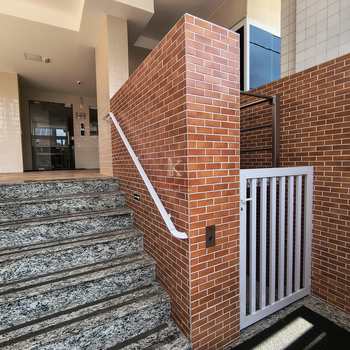 Apartamento em Praia Grande, bairro Guilhermina