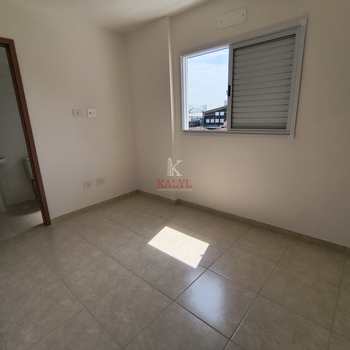 Apartamento em Praia Grande, bairro Guilhermina