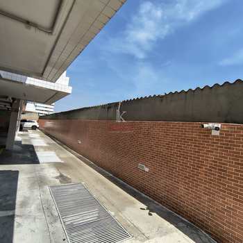 Apartamento em Praia Grande, bairro Guilhermina