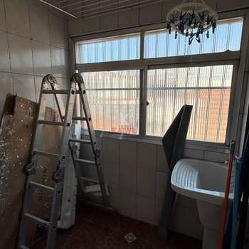Apartamento em Praia Grande, bairro Boqueirão