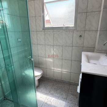 Apartamento em Praia Grande, bairro Boqueirão