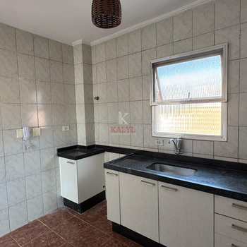 Apartamento em Praia Grande, bairro Boqueirão