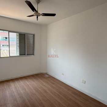 Apartamento em Praia Grande, bairro Boqueirão