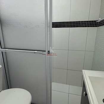 Apartamento em Praia Grande, bairro Canto do Forte