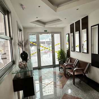 Apartamento em Praia Grande, bairro Guilhermina