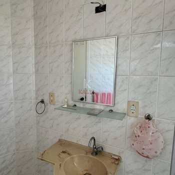 Apartamento em Praia Grande, bairro Guilhermina