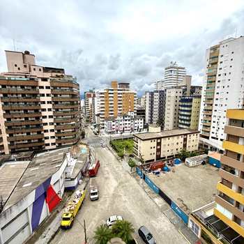 Apartamento em Praia Grande, bairro Guilhermina