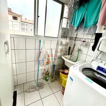 Apartamento em Praia Grande, bairro Guilhermina
