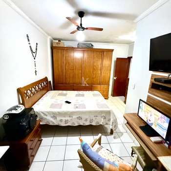 Apartamento em Praia Grande, bairro Guilhermina