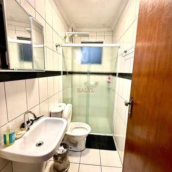 Apartamento em Praia Grande, bairro Guilhermina