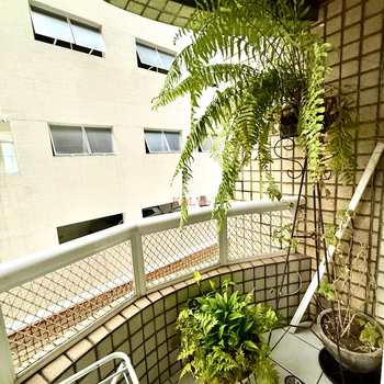 Apartamento em Praia Grande, bairro Guilhermina