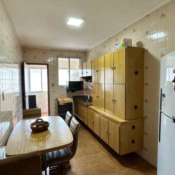 Apartamento em Praia Grande, bairro Guilhermina