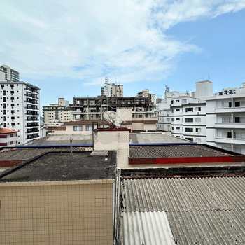 Apartamento em Praia Grande, bairro Guilhermina