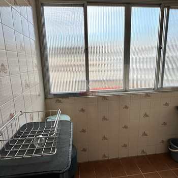 Apartamento em Praia Grande, bairro Guilhermina