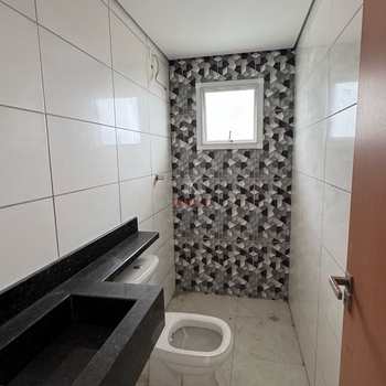 Apartamento em Praia Grande, bairro Ocian