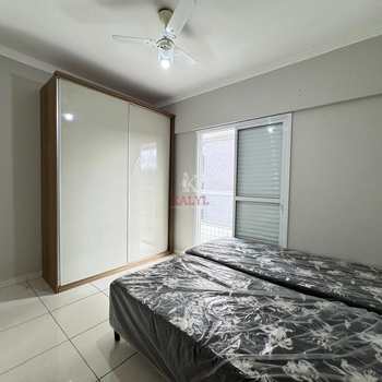 Apartamento em Praia Grande, bairro Canto do Forte