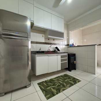 Apartamento em Praia Grande, bairro Canto do Forte